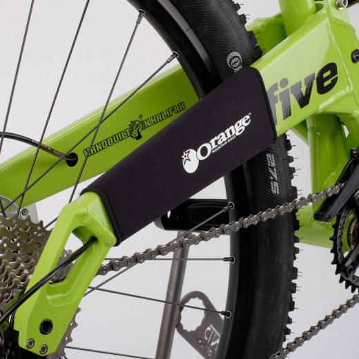 Mono chainstay protector on Five swing Arm